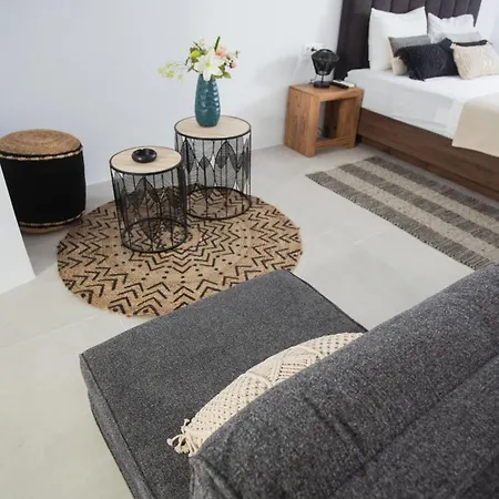 Oculus Mykonos Venice By Live&travel
